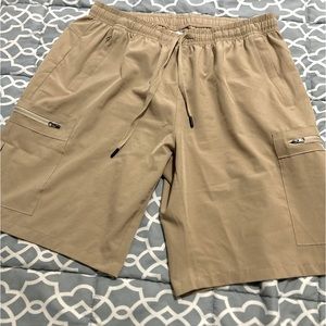 Cargo shorts for hiking fishing shopping